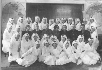 Студентки-медсестры. 1940 г.